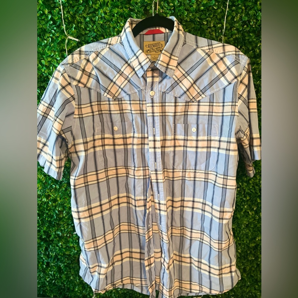 Cremieux Men’s short sleeve button down shirt. Size L